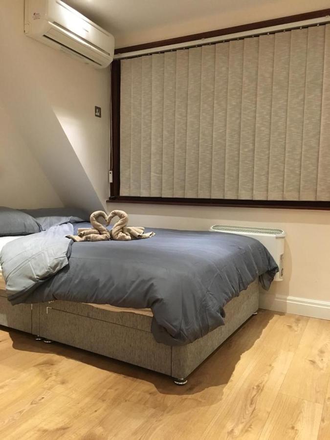 Studio Flat In The Heart Of Golders Green Londra Exterior foto