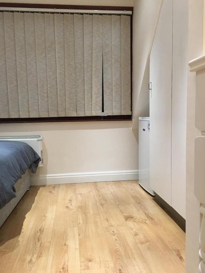 Studio Flat In The Heart Of Golders Green Londra Exterior foto