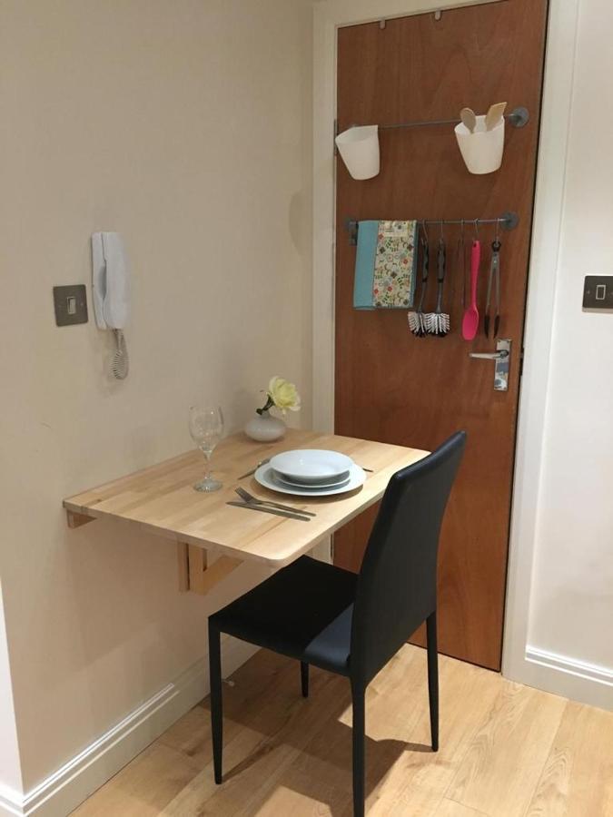 Studio Flat In The Heart Of Golders Green Londra Exterior foto